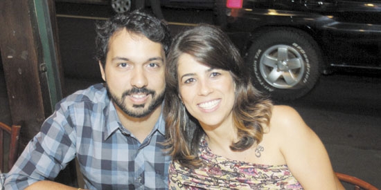 Rafael Salgado e Liliane Costa  em pizzaria badalada da cidade 